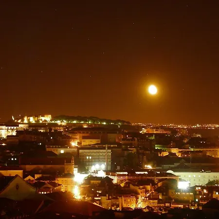 Thehouse ליסבון