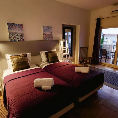 Thehouse Couette-café 3*