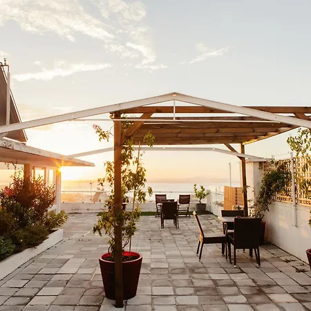 Thehouse Couette-café 3*